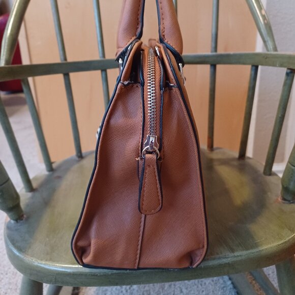 GUESS Handbag Satchel Black & White Striped with Wallet Beautiful Condition - Picture 3 of 16